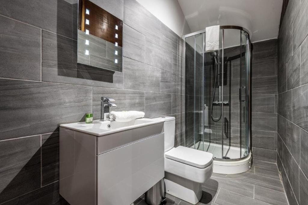 27 Stanley Street Aparthotel By Ustay Liverpool Exterior foto